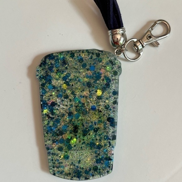 Handmade Green & Blue Glitter Coffee Cup Resin Key Chain Bag Charm Mickey Minnie - Picture 3 of 3